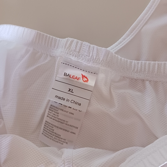 Baleaf Dress with shorts white NWT women's size XL - Picture 3 of 4